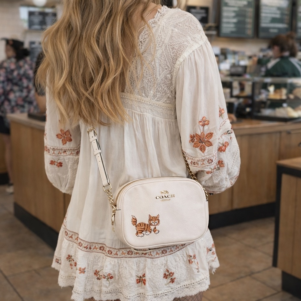 Coach Kitty Chalk Pebbled Leather Camera Crossbody Bag – Dancing Kitten